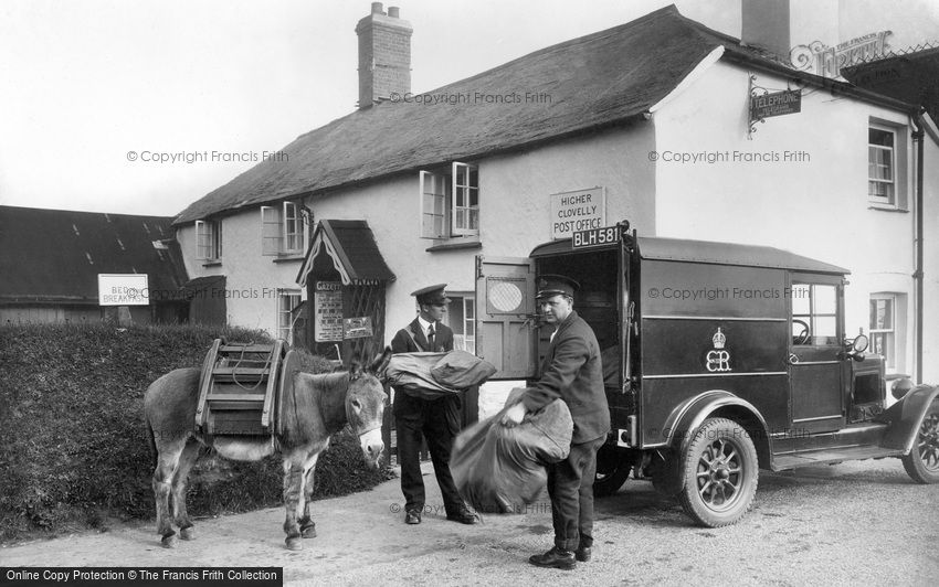 Clovelly, Post Office, Transfer of Mail 1936