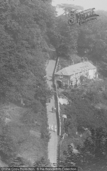Photo of Clovelly, The Steep Descent 1932