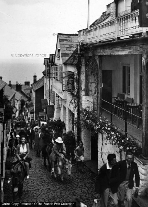 Photo of Clovelly, The Street Looking Down 1930