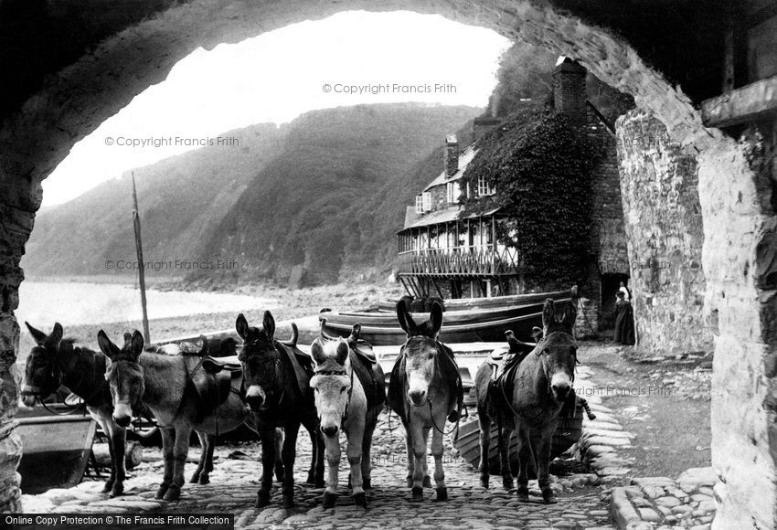 Clovelly, "the unemployed but always ready for work" 1908