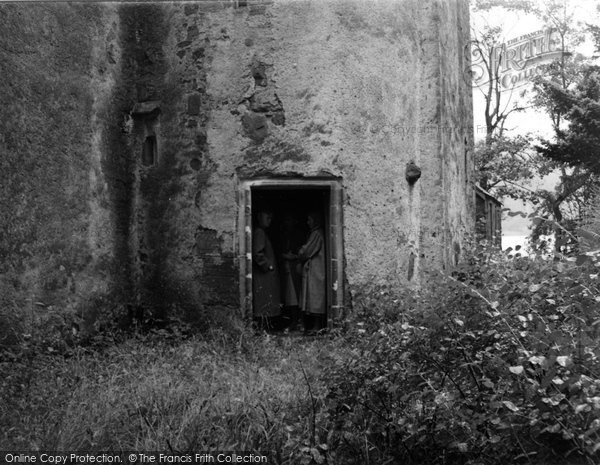 Photo of Clunie, Castle, Doorway 1957