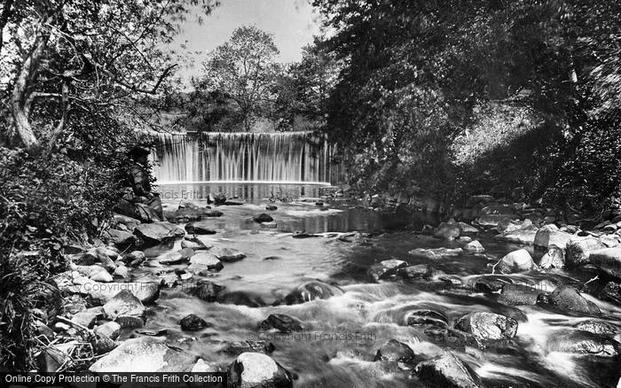 Photo of Clydebank, Dalmuir Park, High Dam Breast c.1935