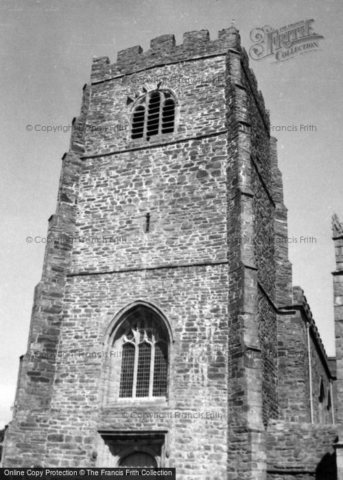 Photo of Clynnog Fawr, St Beuno's Church 1961