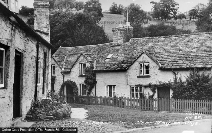 Photo of Clyro, The Cottages c.1955