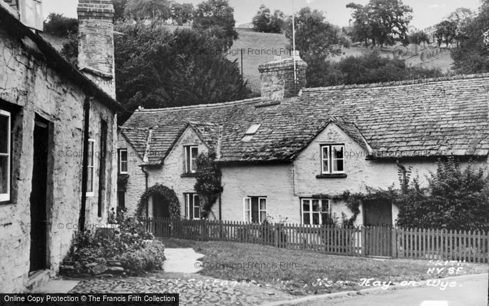 Photo of Clyro, The Cottages c.1955