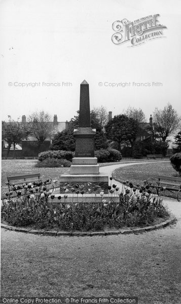 Photo of Coalville, The Obelisk c.1955