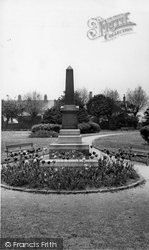 The Obelisk c.1955, Coalville