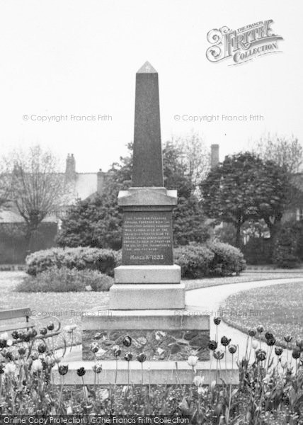 Photo of Coalville, The Obelisk c.1955