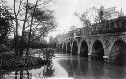 Downside Bridge 1903, Cobham