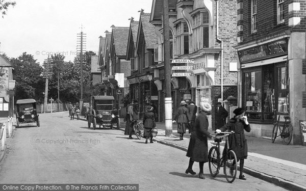 Photo of Cobham, High Street 1919