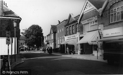 Cobham, High Street c1960