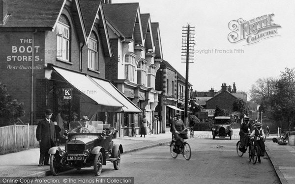 Photo of Cobham, Motor Car, High Street 1919