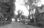 Portsmouth Road 1904, Cobham