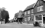 Post Office And Anyard's Road 1932, Cobham