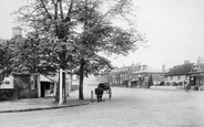 Street 1903, Cobham