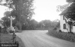 The Cross Roads c.1955, Cobham