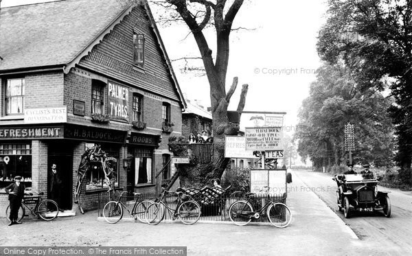 Photo of Cobham, The Old Oak Tree Restaurant 1911
