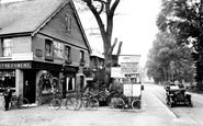 The Old Oak Tree Restaurant 1911, Cobham