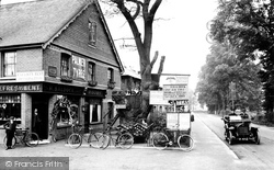 The Old Oak Tree Restaurant 1911, Cobham