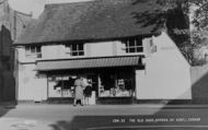 The Old Shop c.1955, Cobham