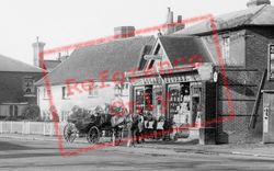 The Post Office 1904, Cobham