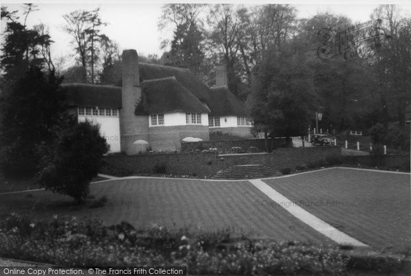 Photo of Cockington, The Drum Inn c.1950