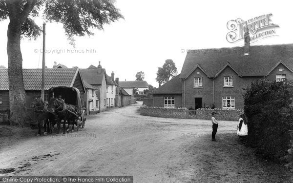 Photo of Colaton Raleigh, The Village 1906