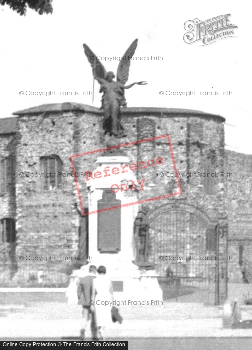 Photo of Colchester, A Couple By The War Memorial 1934