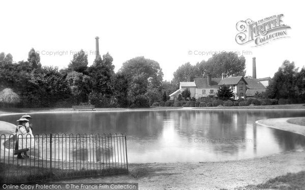Photo of Colchester, Castle Gardens 1904