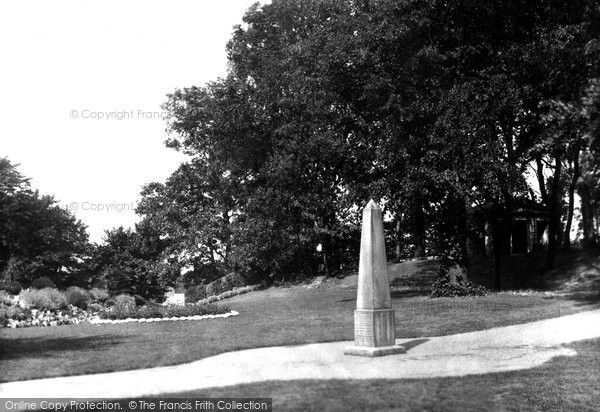Photo of Colchester, Castle Gardens, Civil War Siege Monument 1934