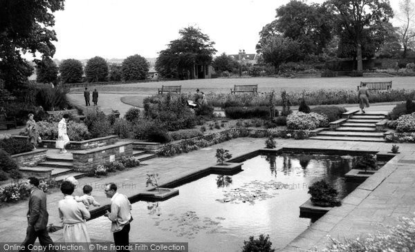Photo of Colchester, Castle Grounds Fish Pond c.1960