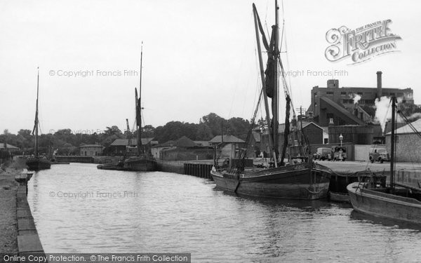 Photo of Colchester, Hythe Quay c.1955