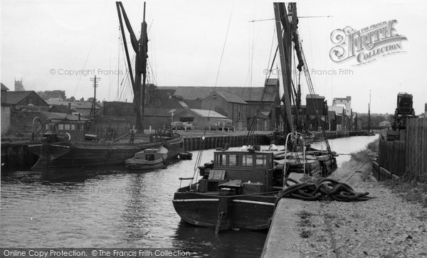 Photo of Colchester, Hythe Quay c.1955