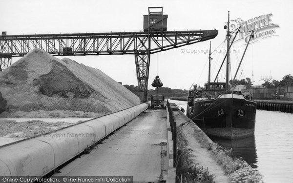 Photo of Colchester, Hythe Quay c.1955