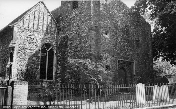 Photo of Colchester, St Martin's Church c.1960