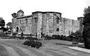 Colchester, the Castle and Grounds c1960