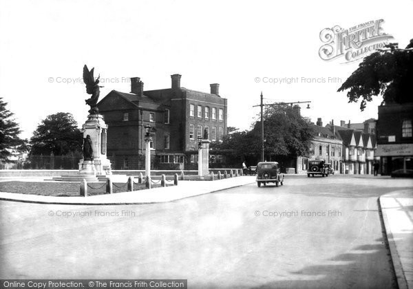 Photo of Colchester, War Memorial 1934