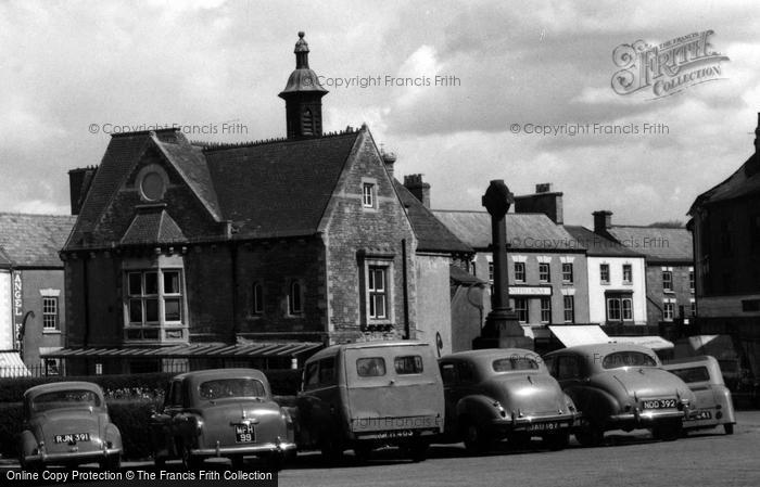 Photo of Coleford, Parked Cars By The Memorial c.1963
