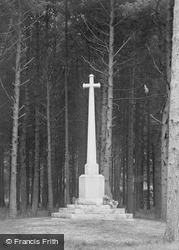 The War Memorial 1923, Colehill