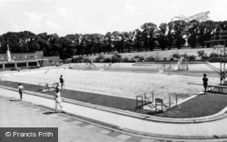 Kingsbury Swimming Pool c.1960, Colindale