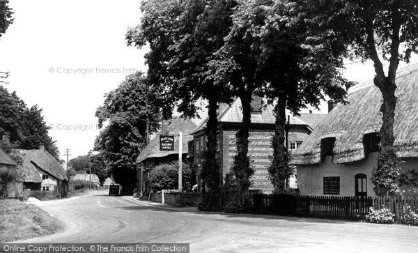 Photo of Collingbourne Ducis, The Village 1952