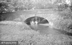 The Bridge 1958, Collingham