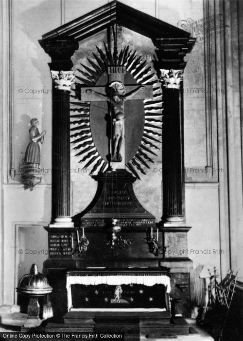 Photo of Cologne, The Cathedral, Altar With The Cross c.1930