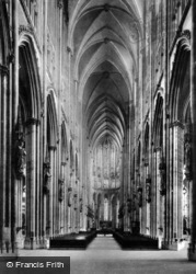 The Cathedral, Interior c.1930, Cologne