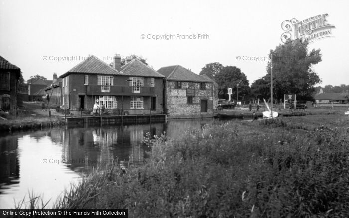 Photo of Coltishall, The River c.1930