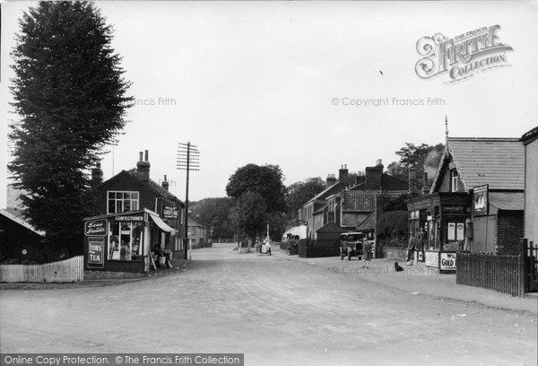Photo of Coltishall, The Street c.1930