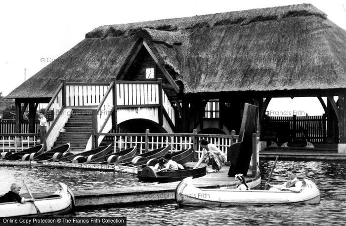 Photo of Colwyn Bay, Boating Lake, Eirias Park 1950