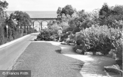 The Drive, Eirias Park c.1939, Colwyn Bay