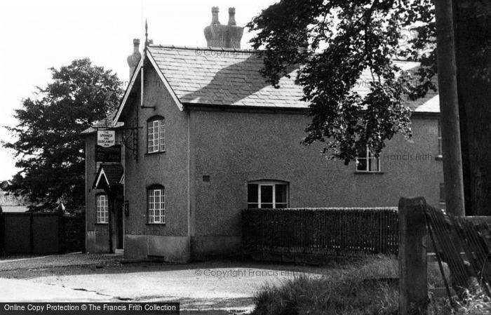 Photo of Comberbach, The Spinner And Bergamot Inn c.1955