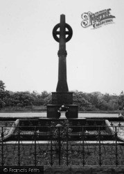 The War Memorial c.1955, Comberbach